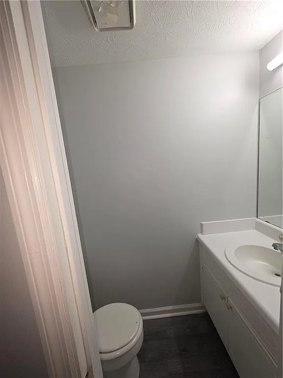 2 bed, 2.5 bath, 1160 sqft, $1,525 — Photo 3