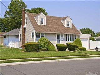 1st image of 77 Taylor Ave