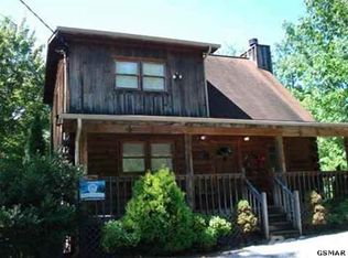 1590 Sky View Dr, Sevierville, TN 37876