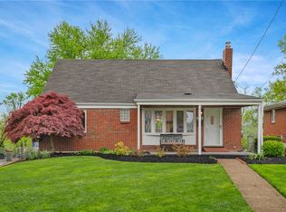 383 Collins Dr, Pittsburgh, PA