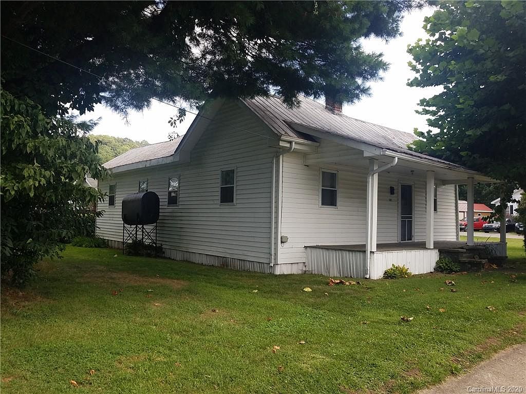 1307 Brown Ave, Waynesville, NC 28786 Zillow