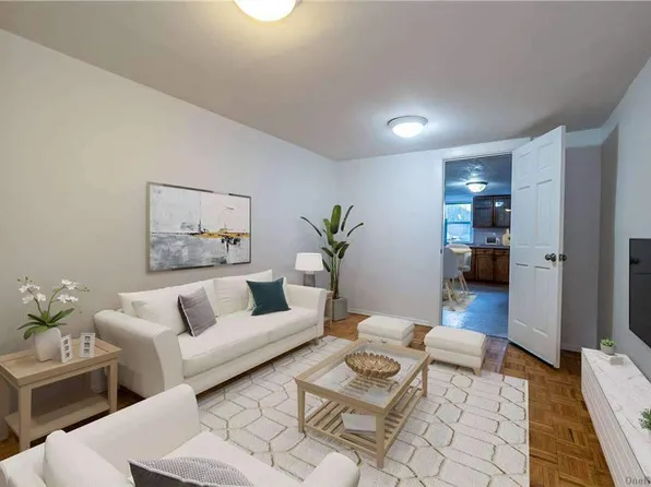 372 Montauk Ave, Brooklyn, NY 11208