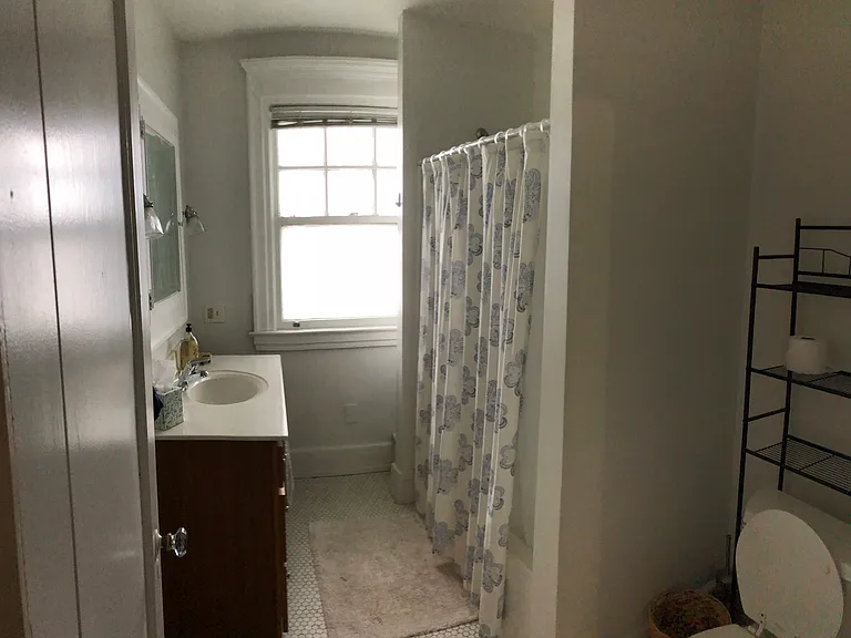 1026 Harvard St #2 — Photo 7