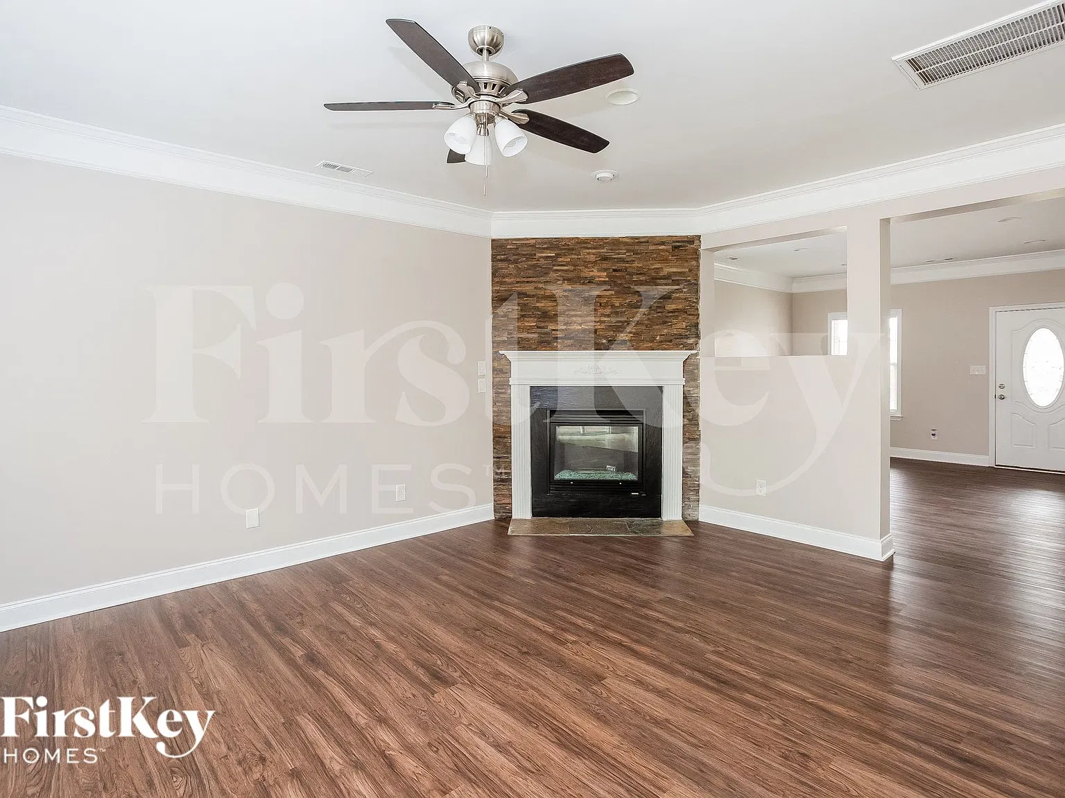 3 bed, 2.5 bath, 2241 sqft, $2,610 — Photo 4