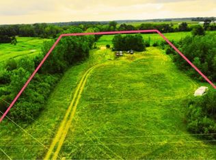 6996 Cream City Rd, Oconto, WI 54153