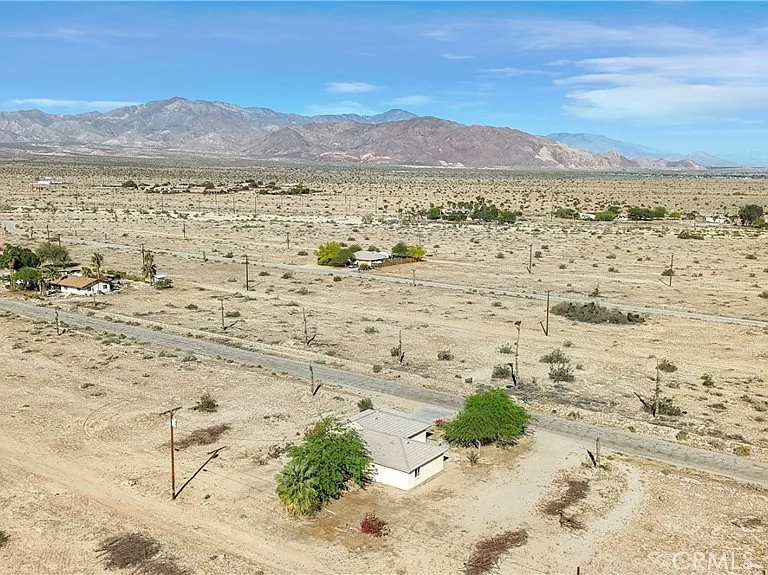 1341 Beach Club Dr — Photo 32