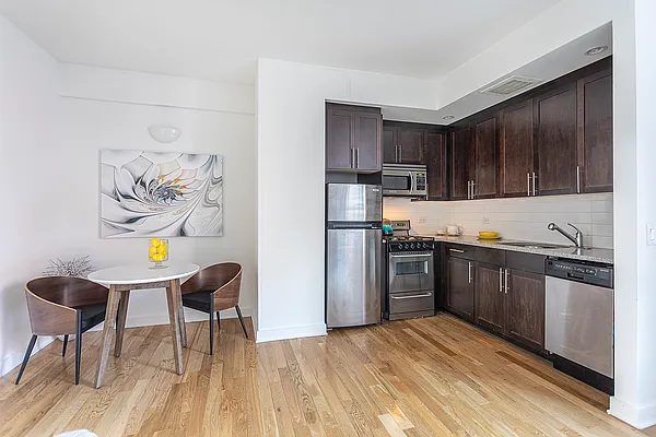 Rented by Living New York | media 3