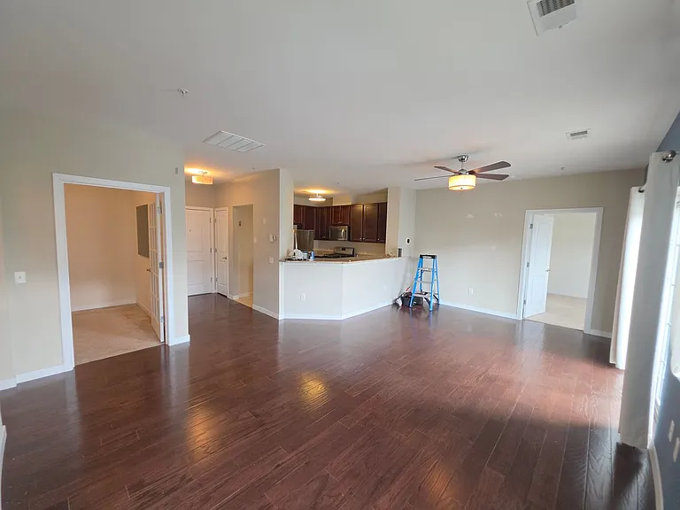 123 Tower Blvd — Photo 18