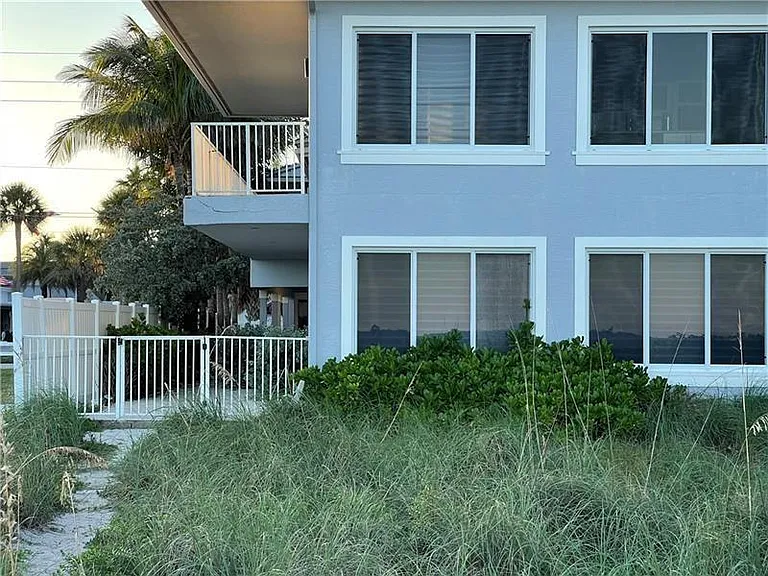 4564 El Mar Dr #5 — Photo 16