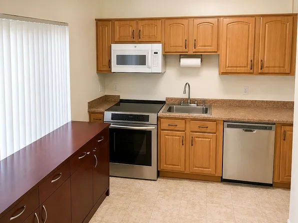1611 Washington Blvd #35, Stamford, CT 06901