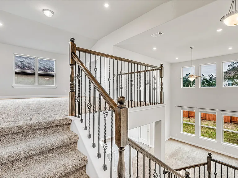 5300 Cipriano Dr — Photo 25