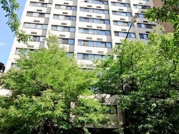 30 E Division St APT 12D, Chicago, IL 60610