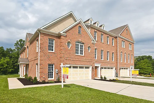 12 Chestnut Woods Dr Photo 1