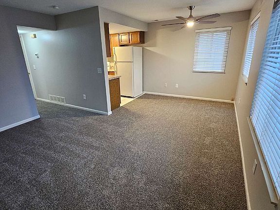 3rd image of 15842 Orchard Ln