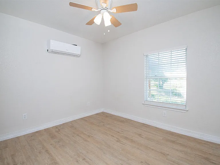 199 Apache Springs Rd — Photo 13