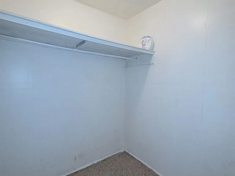 190 Tonnelle Ave — Photo 15