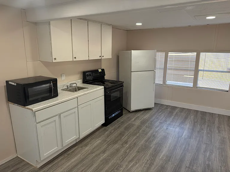 8536 Honeywell Rd #54 — Photo 7