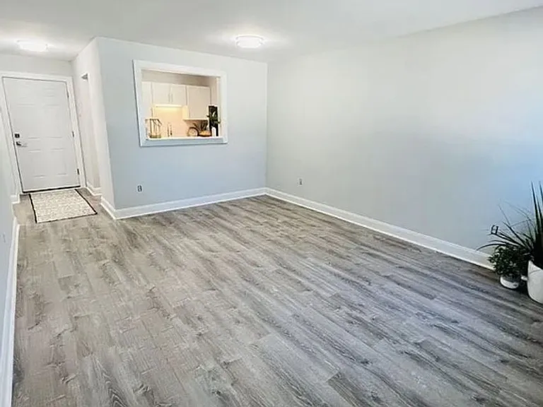 Cedar Heights — Photo 10