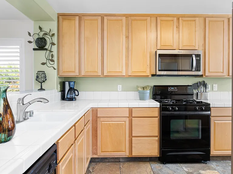 12112 Grecian Laurel Dr — Photo 7