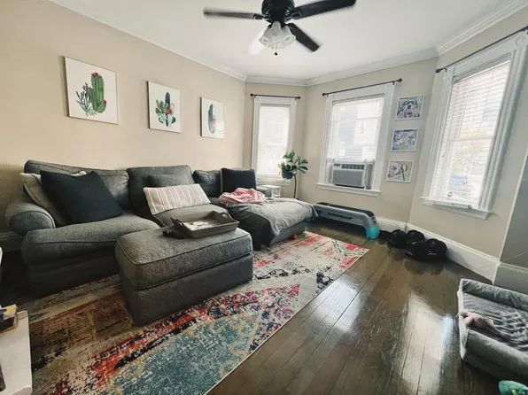 451 E 7th St #1, South Boston, MA 02127