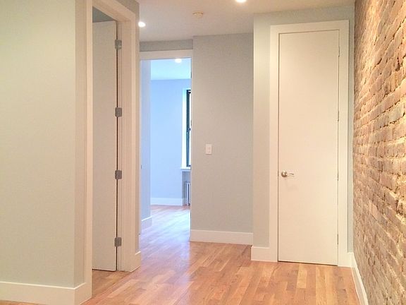 5th image of 46 Fort Washington Ave APT 3