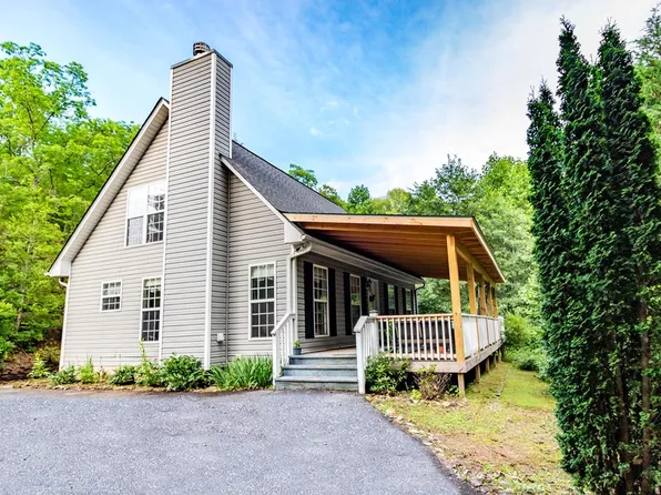 30 Midway Dr, Sylva, NC 28779