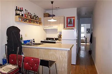 Rented by R New York