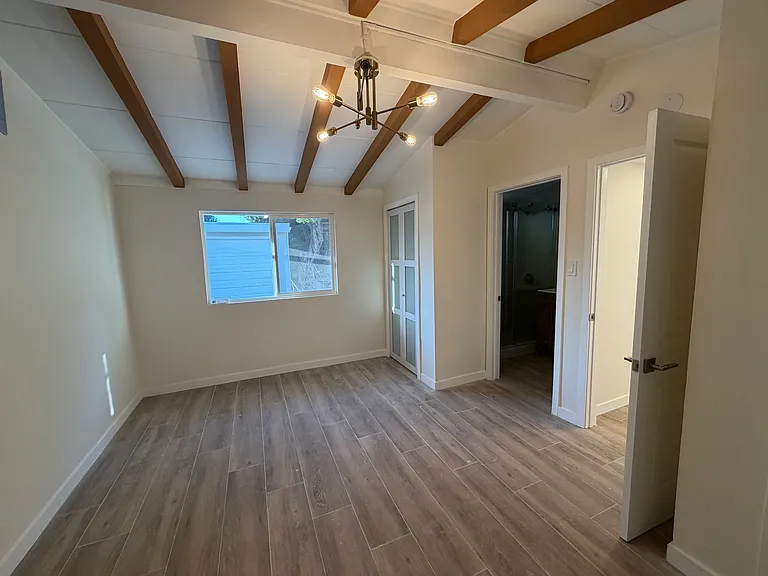 20315 Hamlin St #1 — Photo 7