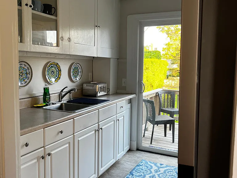 39 Webster St — Photo 4