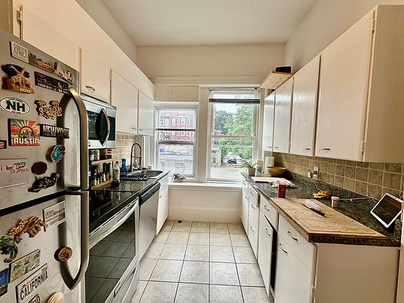 5th image of 1683 Beacon St APT 3