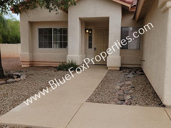 2nd image of 1371 W Sundial Pl