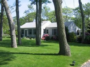 1015 Sigsbee Rd, Mattituck, NY 11952