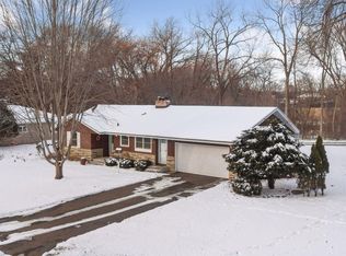 9810 Ann Ln, Minnetonka, MN 55305