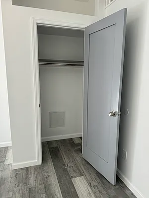 Rented by Compass | media 9