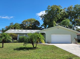 1680 SE Minorca Ave, Port Saint Lucie, FL 34952