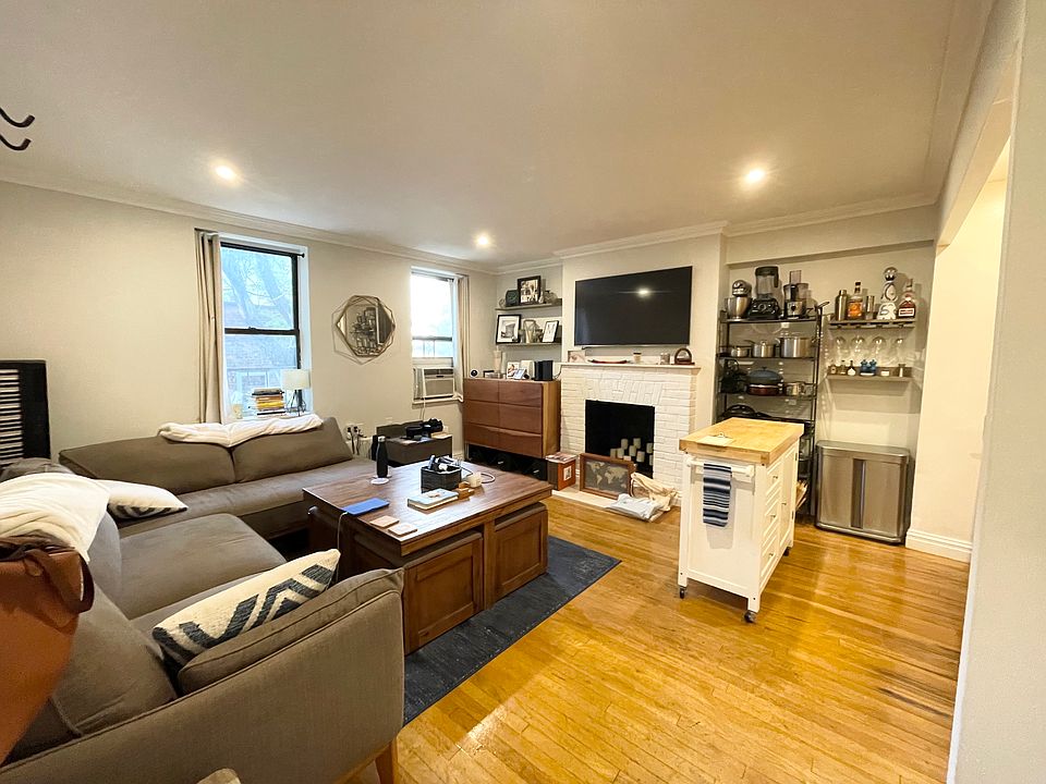 1st image of 246 W 20th St APT 3C