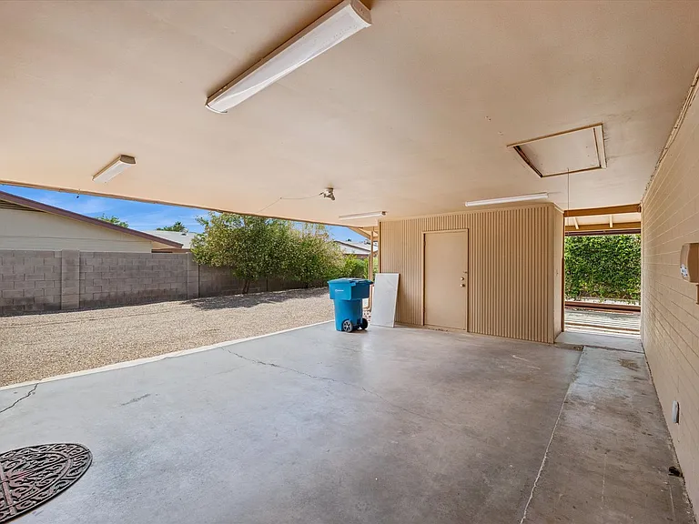 4819 E Cambridge Ave — Photo 34