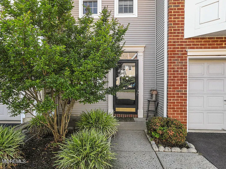 34 Alpine Rd — Photo 31