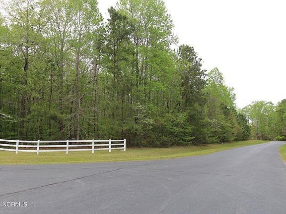 2nd image of 108 Shady Circle