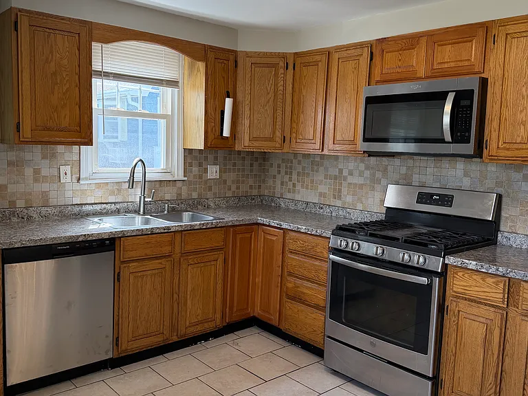 36 Petipas Ln #34 — Photo 2