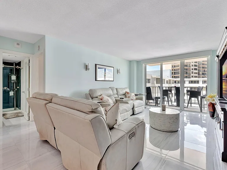 1900 S Ocean Blvd #8G — Photo 9