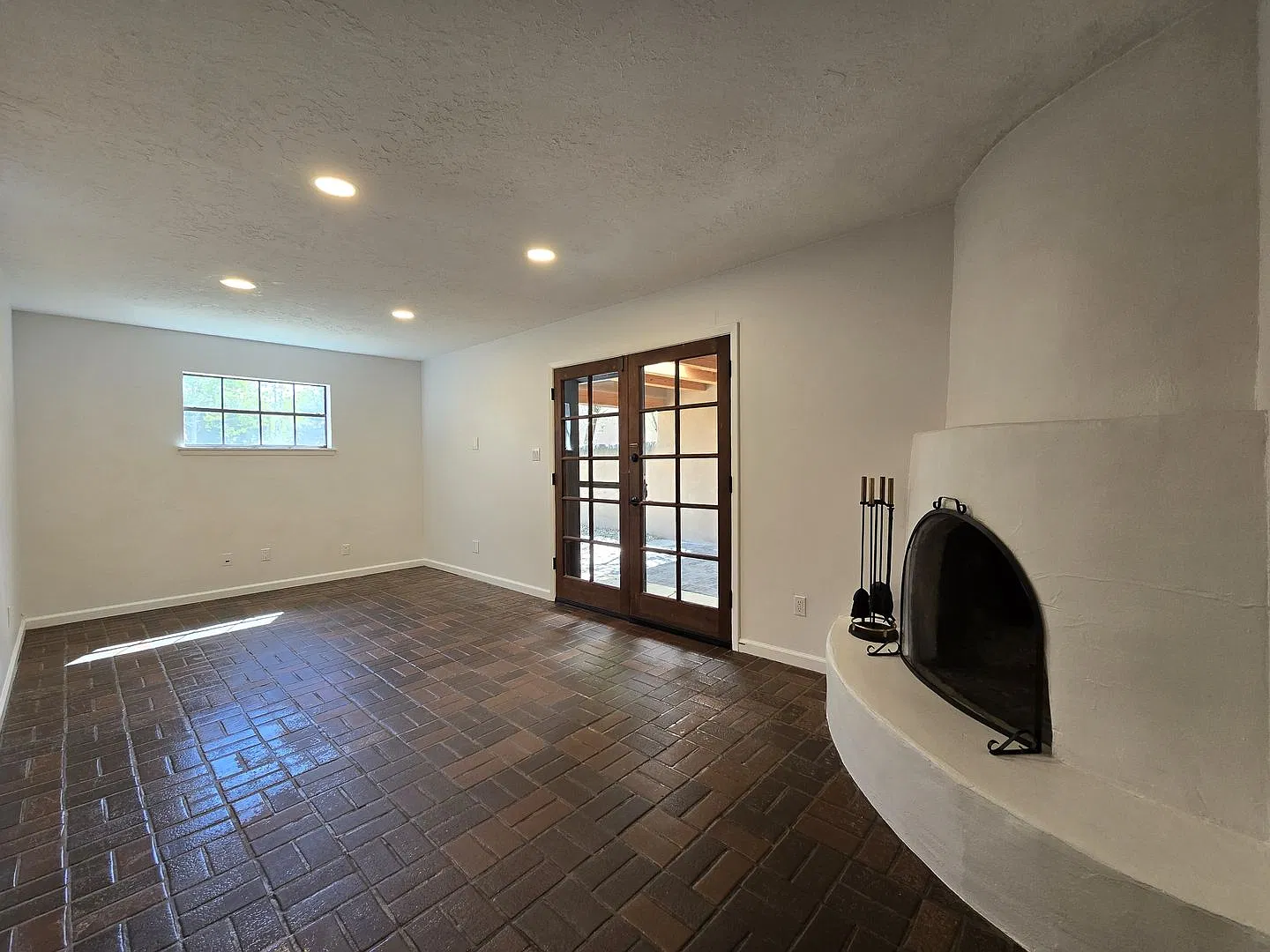 1030 Don Diego Ave — Photo 3