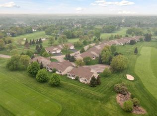 8960 Deer Run Ct, Victoria, MN 55386