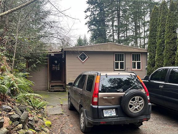 2nd image of 997 Cedar Rd