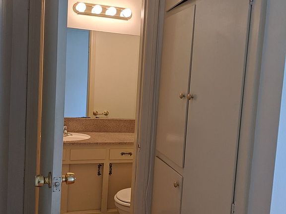 3rd image of 125 S Berkeley Ave #2