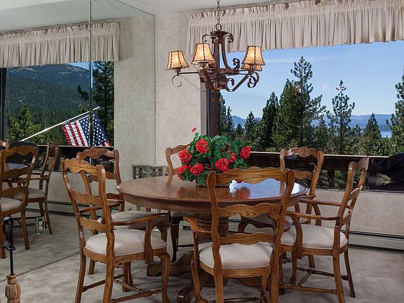 "Lake View Dining at its Finest!"