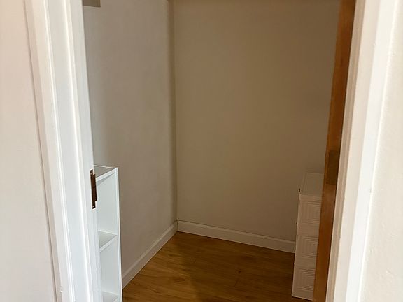 2nd image of 2843 San Fernando Rd #5