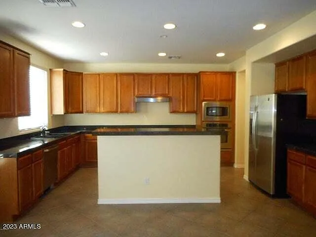 3989 E Hummingbird Ln — Photo 6