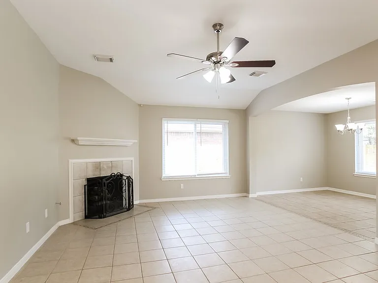 19114 Timber Way Dr — Photo 3
