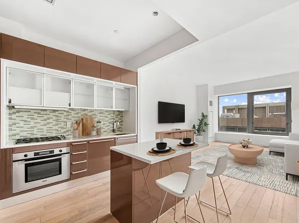 75 Wall St APT 29A, New York, NY 10005